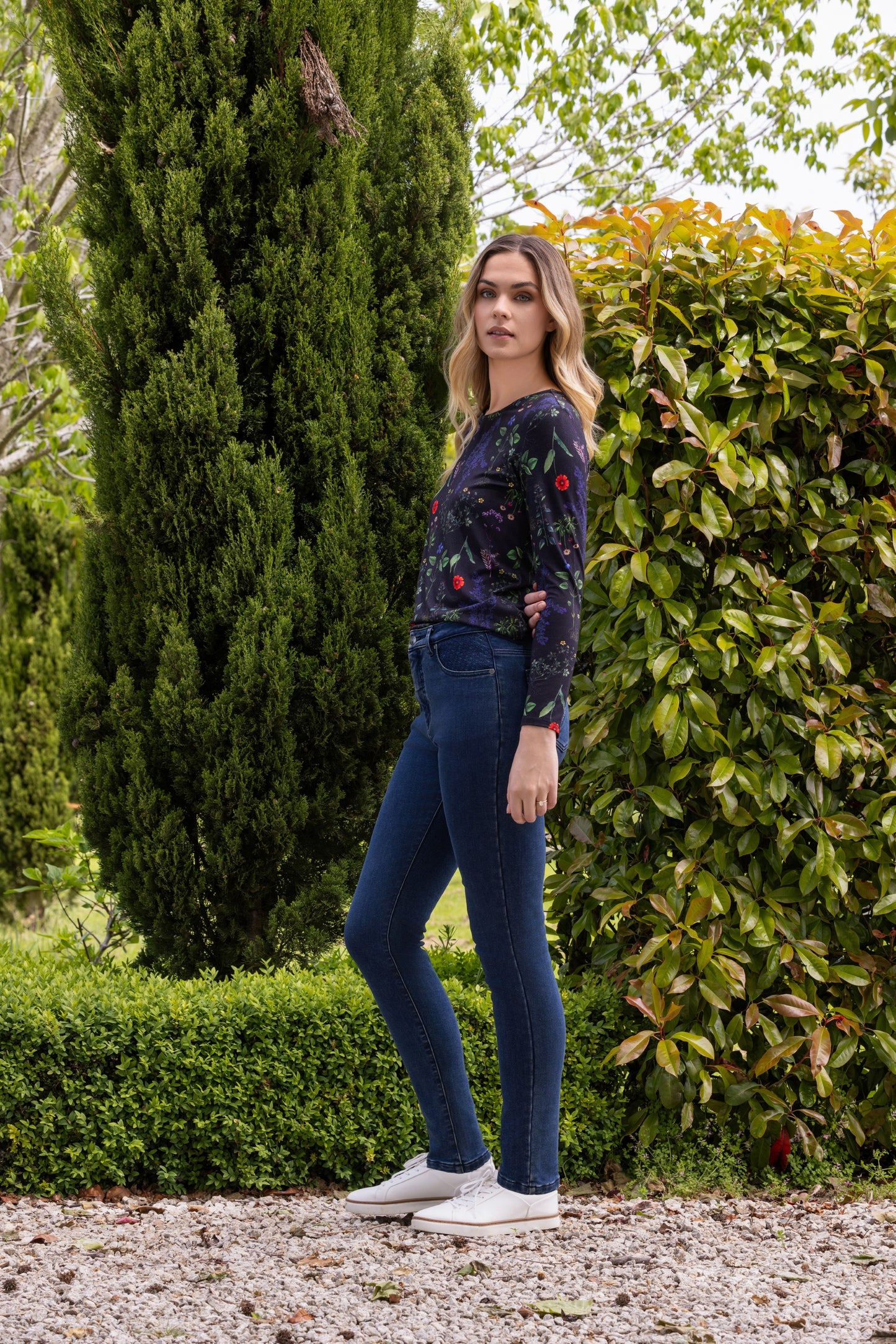 Slim Leg Basket Weave Jean 5535 Brushed Indigo