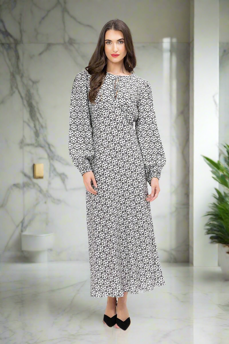 Elegant Dress Linear Weave