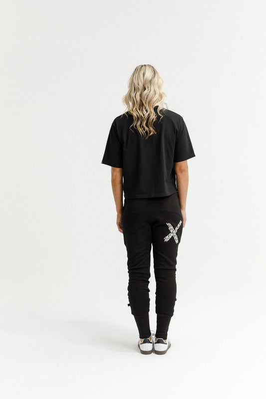 Apartment Pant - Graphite Daisy X