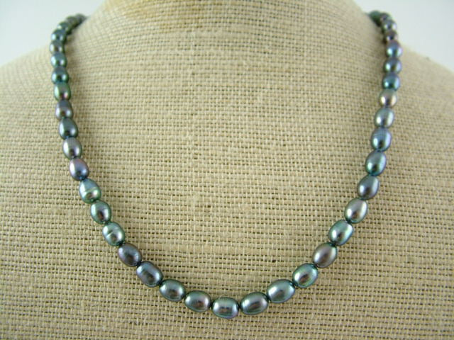 Black Oval Pearl Necklace - PL0047