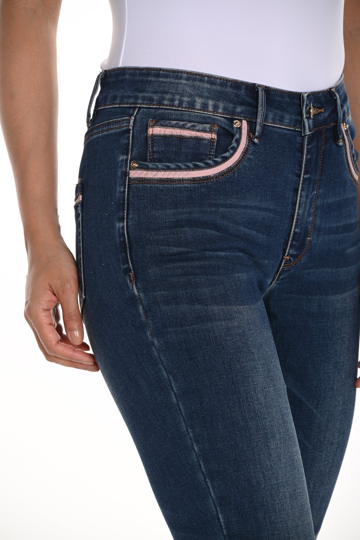 Frank Lyman - Jeans - Style 226182U