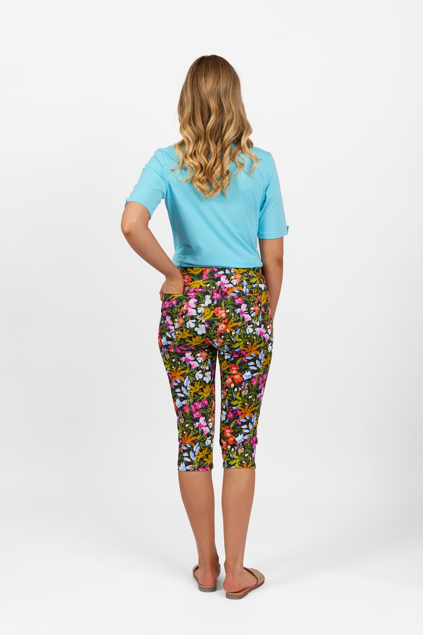 Vassalli - 3/4 Cotton Pull on Pant - 261LW - Lola - 50% off - 1 x 10 left