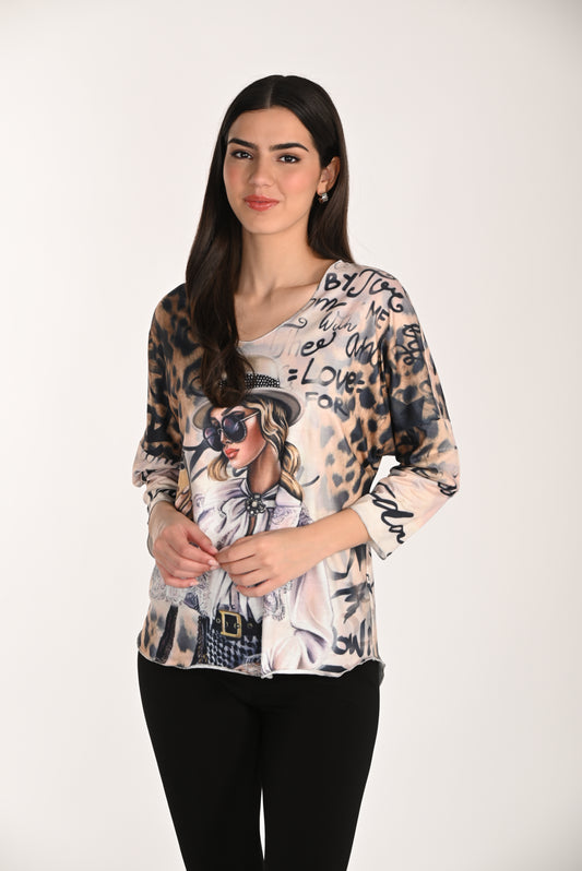 Girl on Phone Print Pullover