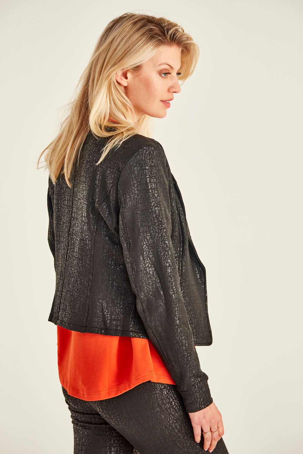 Lemon Tree - Lilly Jacket - LT872 - Black Print - Arrived