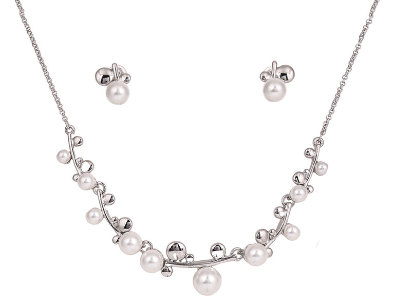 White Pearl Fashion Necklace Set NC3657