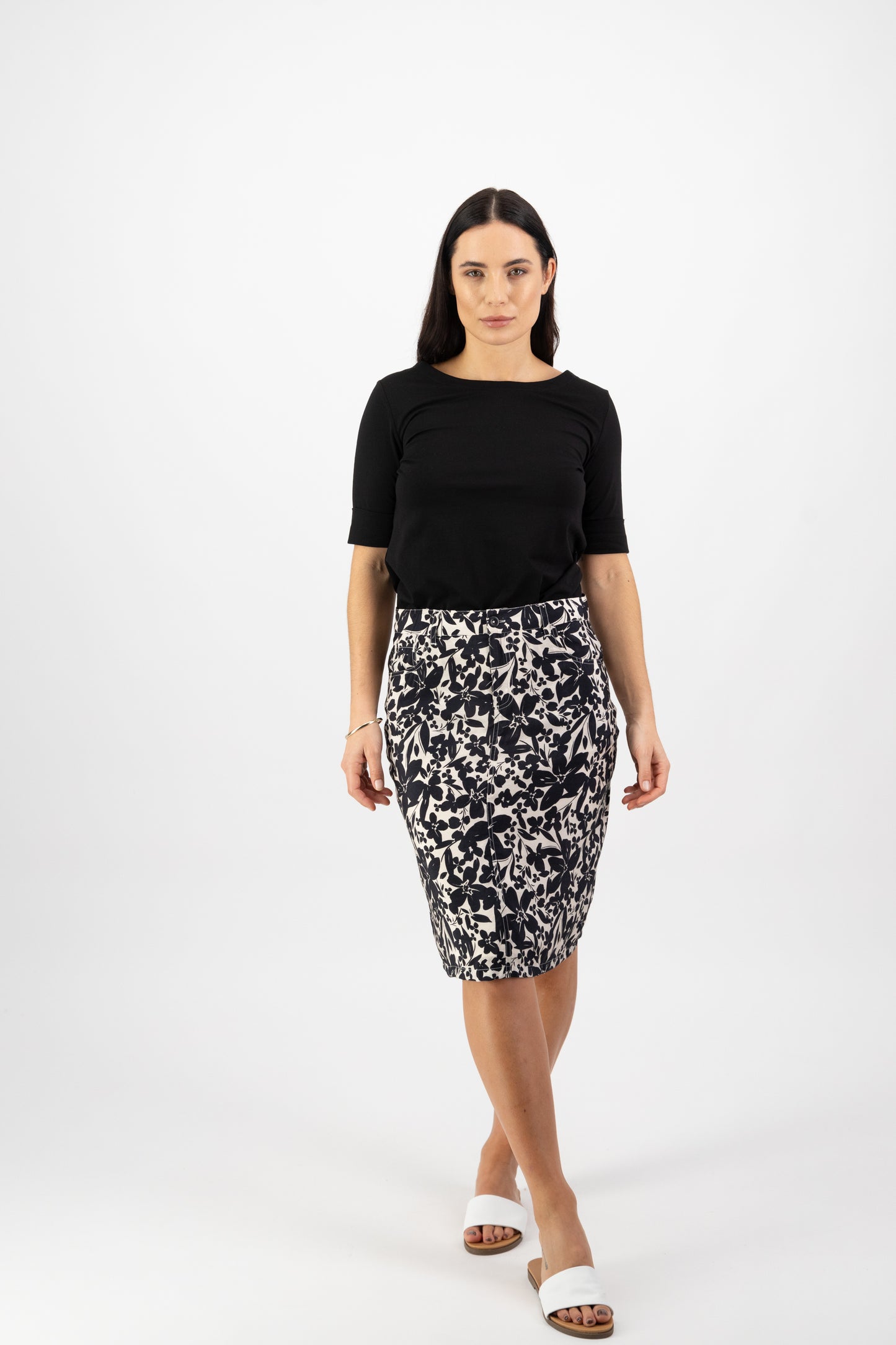 Vassalli - Lined Knee Length Skirt - 7051 - Manhattan - 50% off - 1x size 12 left