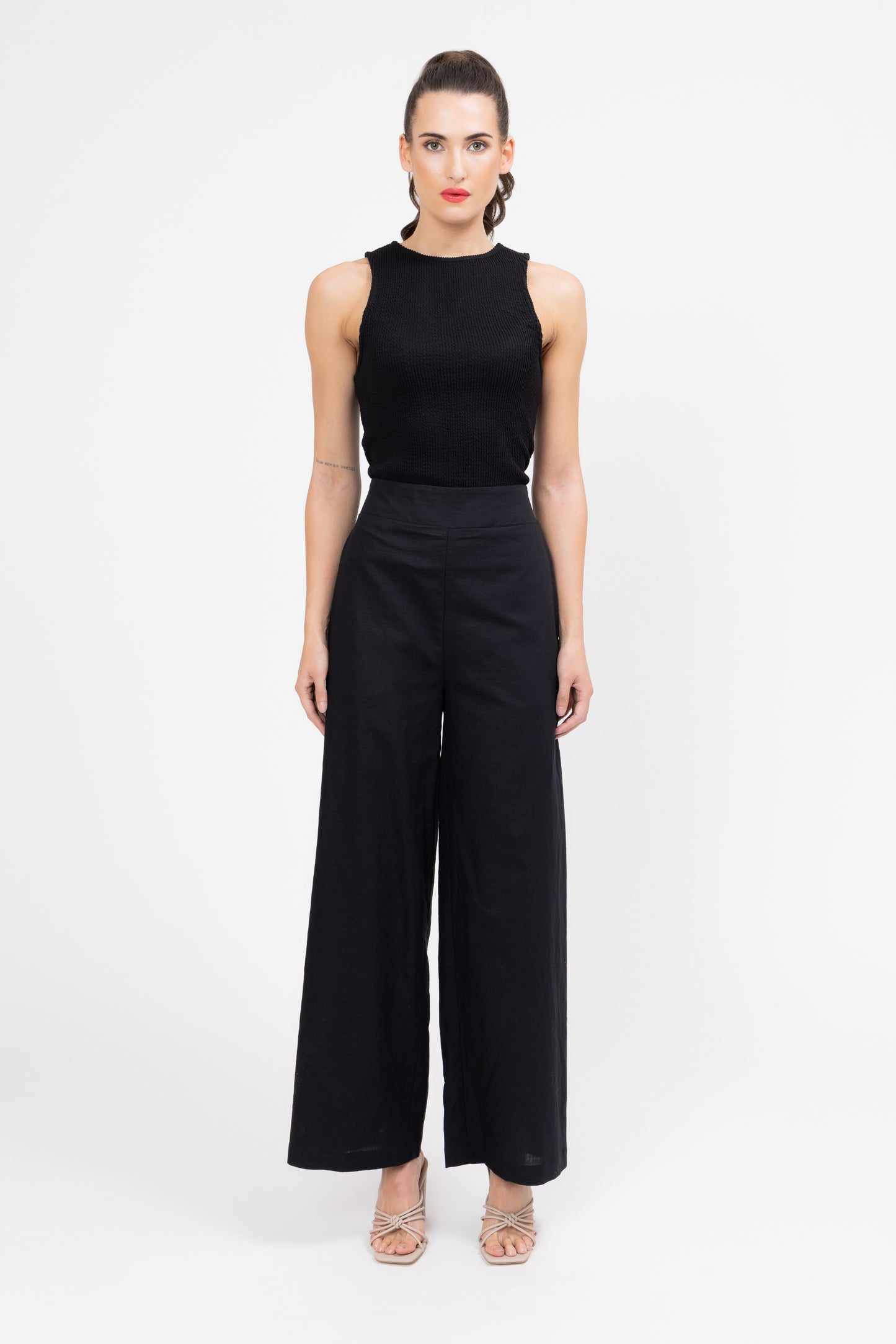 Essential Wide Leg Pant - Black