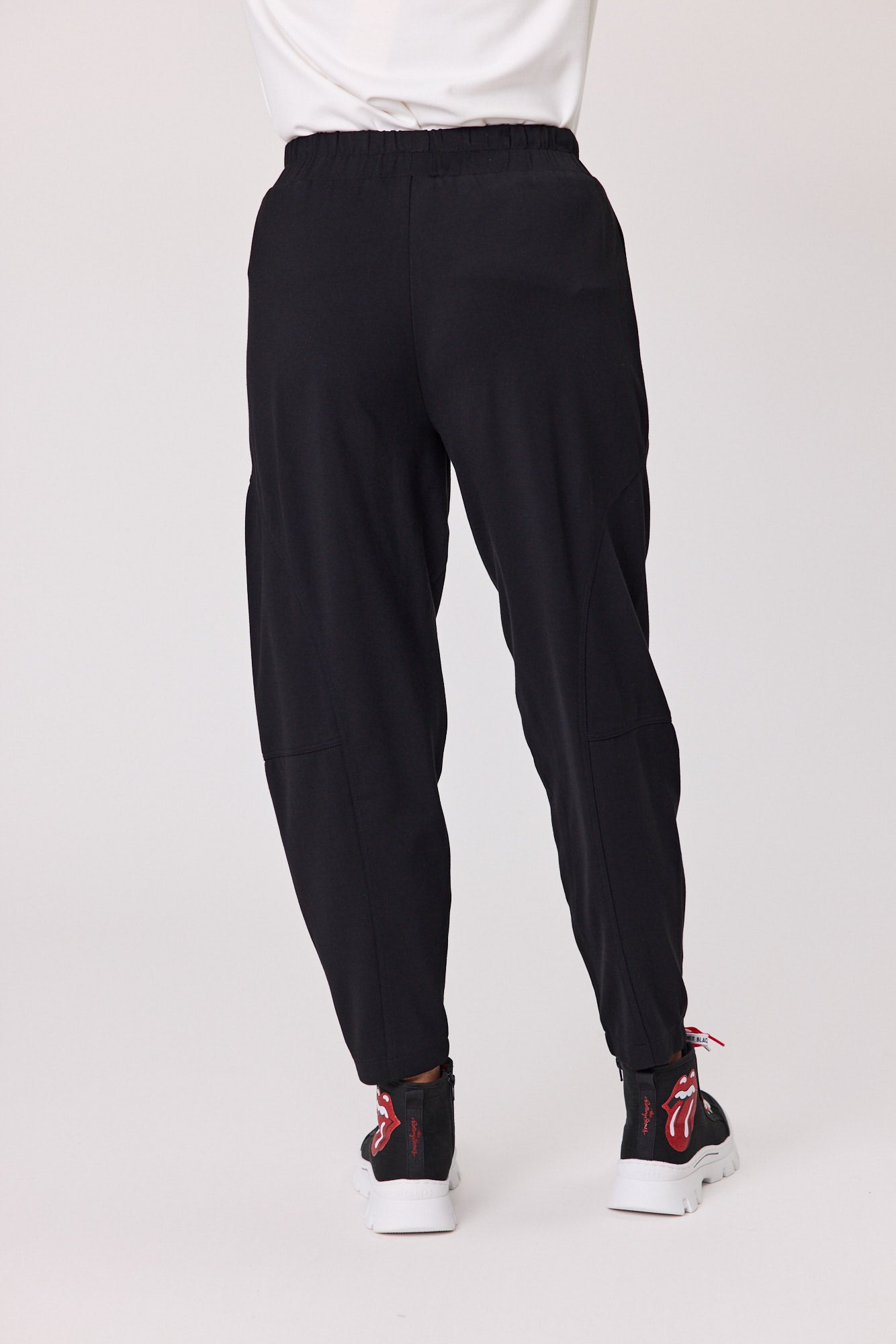 Daisy Barrel Pant