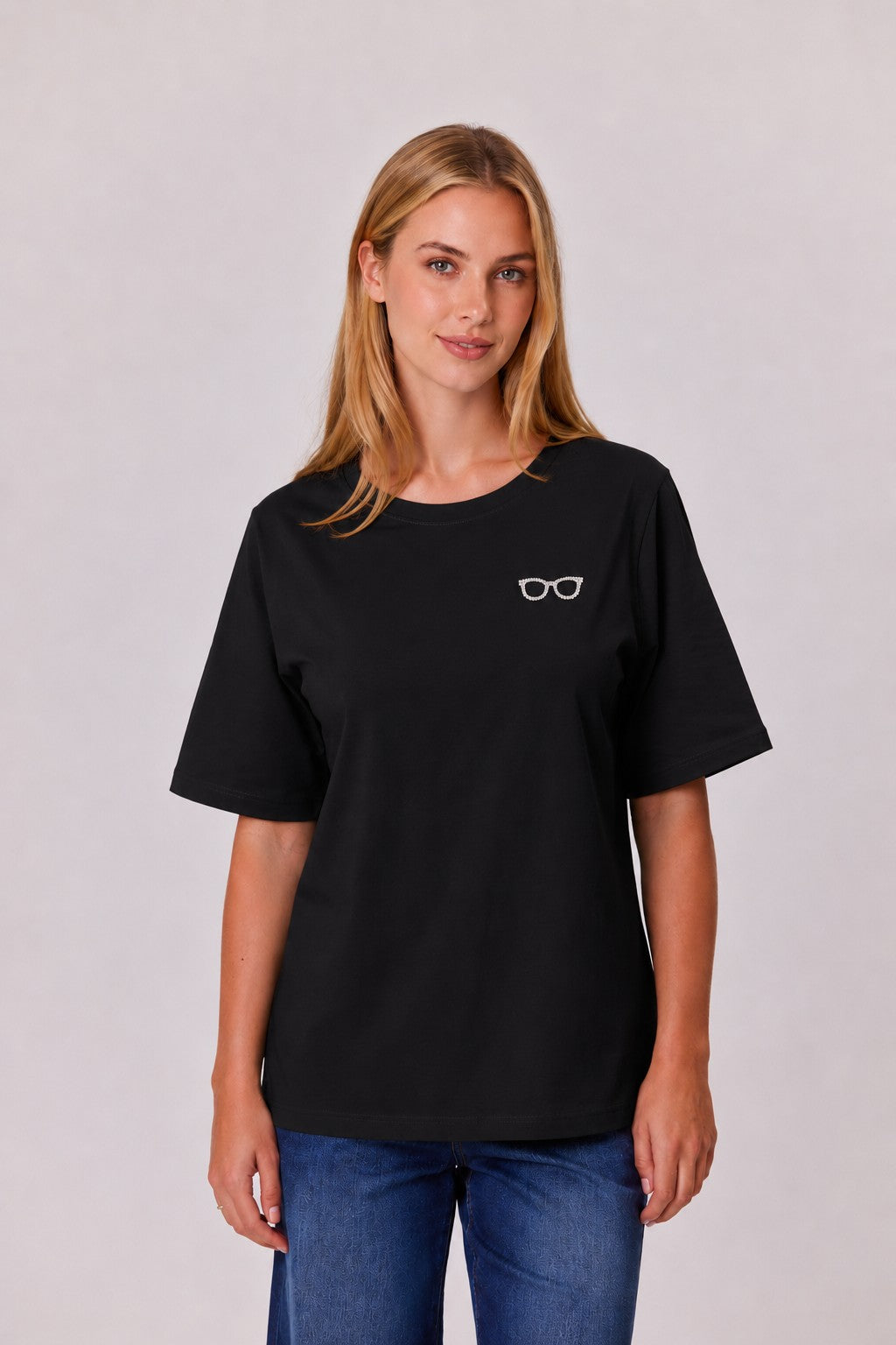 T-Shirt & Brooch - Black - DUE AUG/SEPT