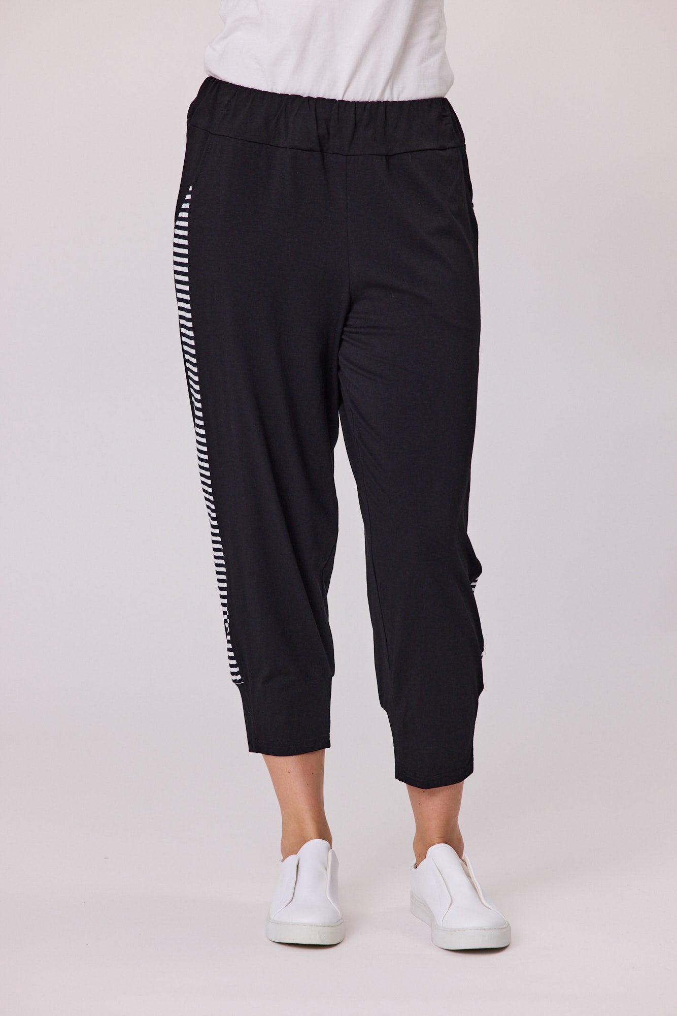 Ease Stripe Side Panel Knit Pant