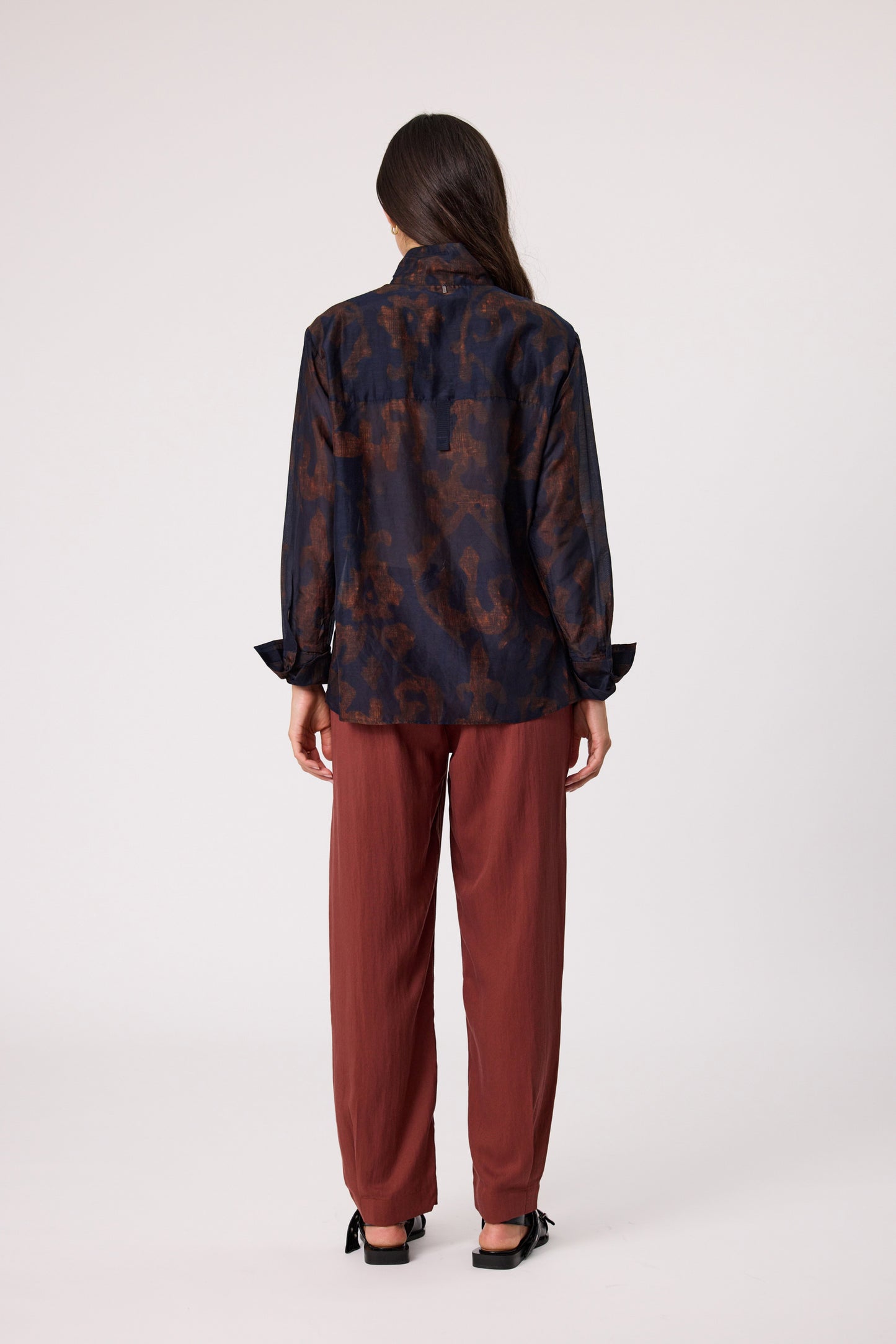 Estate Shirt - DN29143 - Estate Print - Due Feb