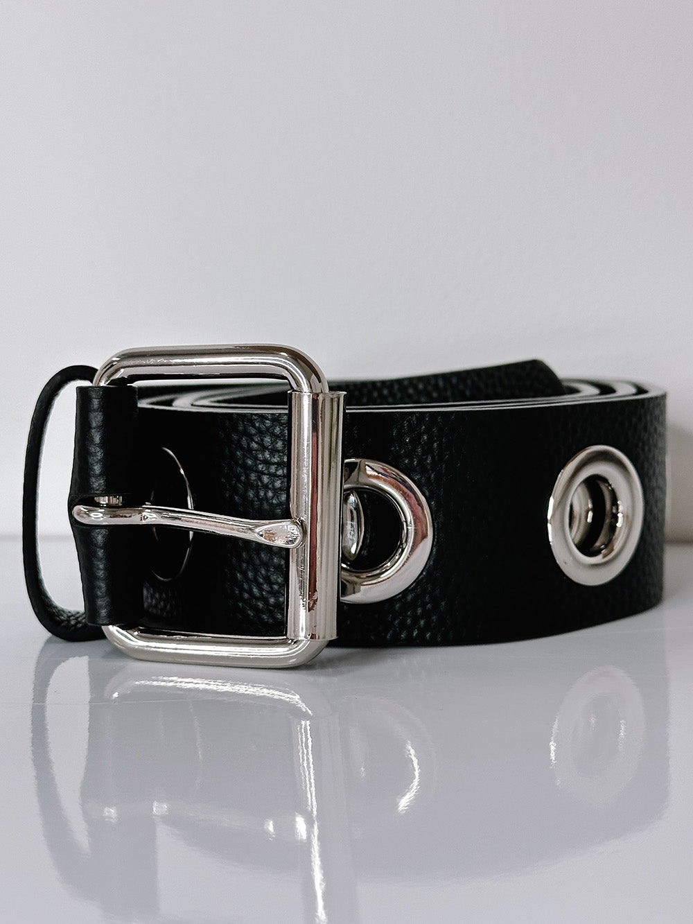 Eyelet Belt - LTD186 - Black