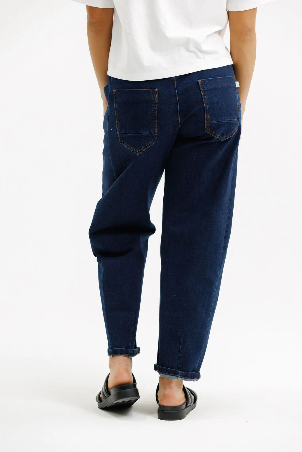 Barrell Leg Jeans - Indigo Wash