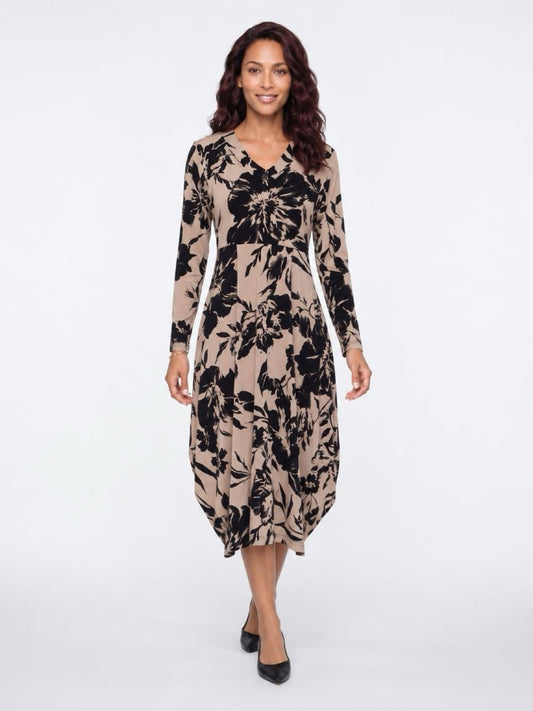 Carly Dress Sand Pattern