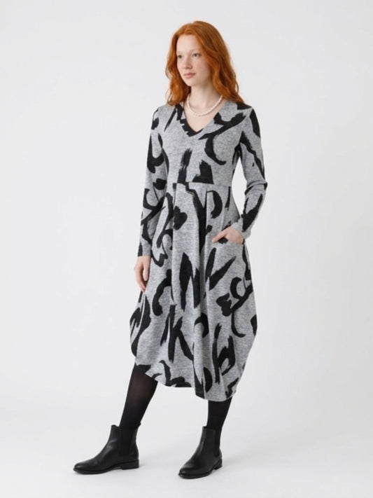 Carly Dress in Grey Marle/Black Pattern