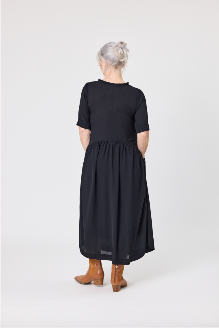 Marja Dress Black