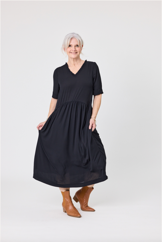 Marja Dress Black