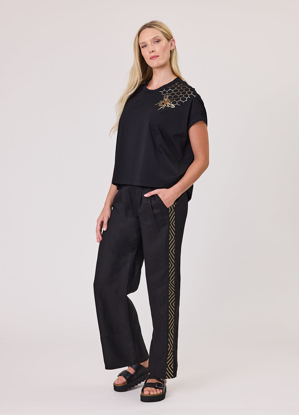 Esther Tee - Due Aug