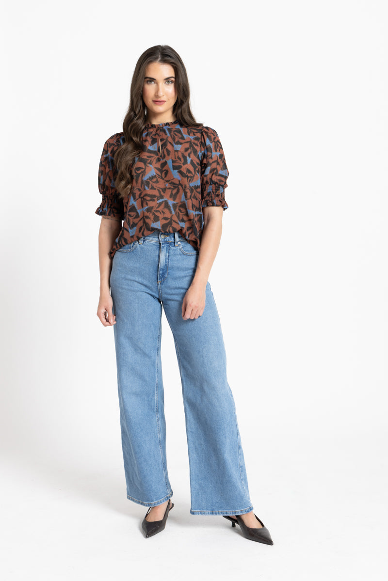Movement Top - Pecan Smudge