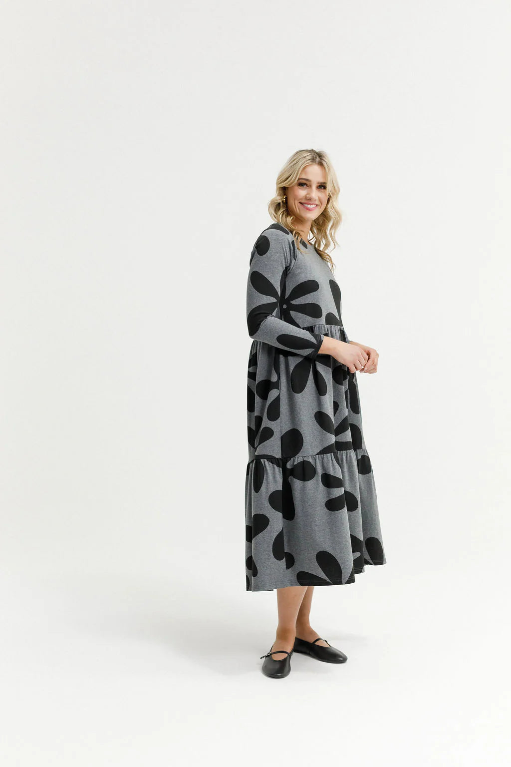 Kaitlin Dress - Graphite Daisies