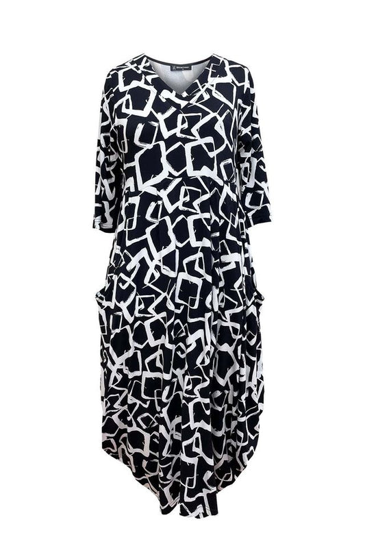 Carly Dress Black/White Cubes