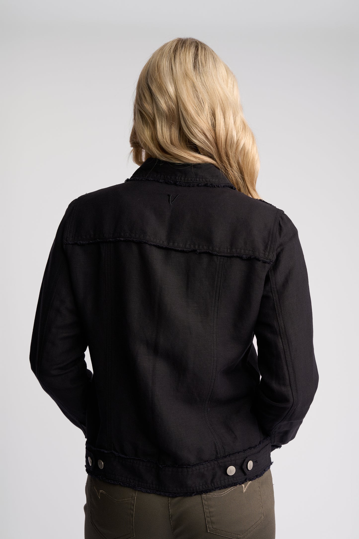 2026A - Aura Jacket - Navy