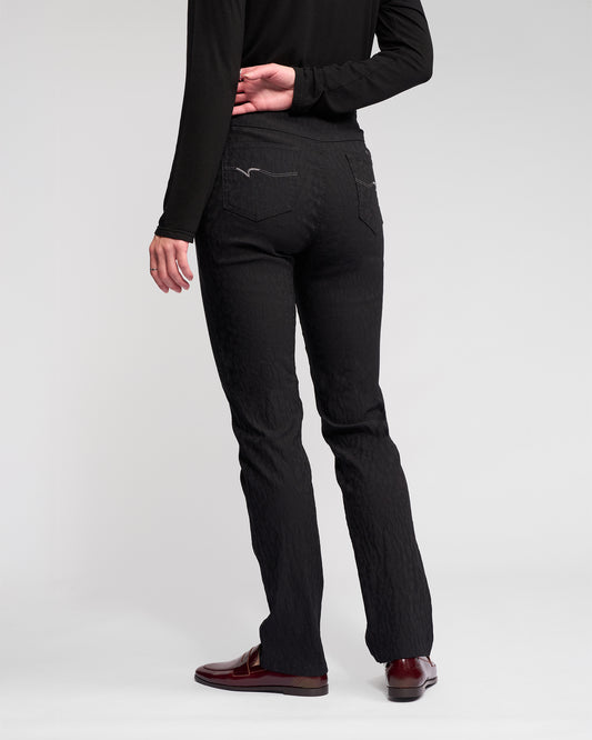 Bay Embossed Pull On - 234AF - Black