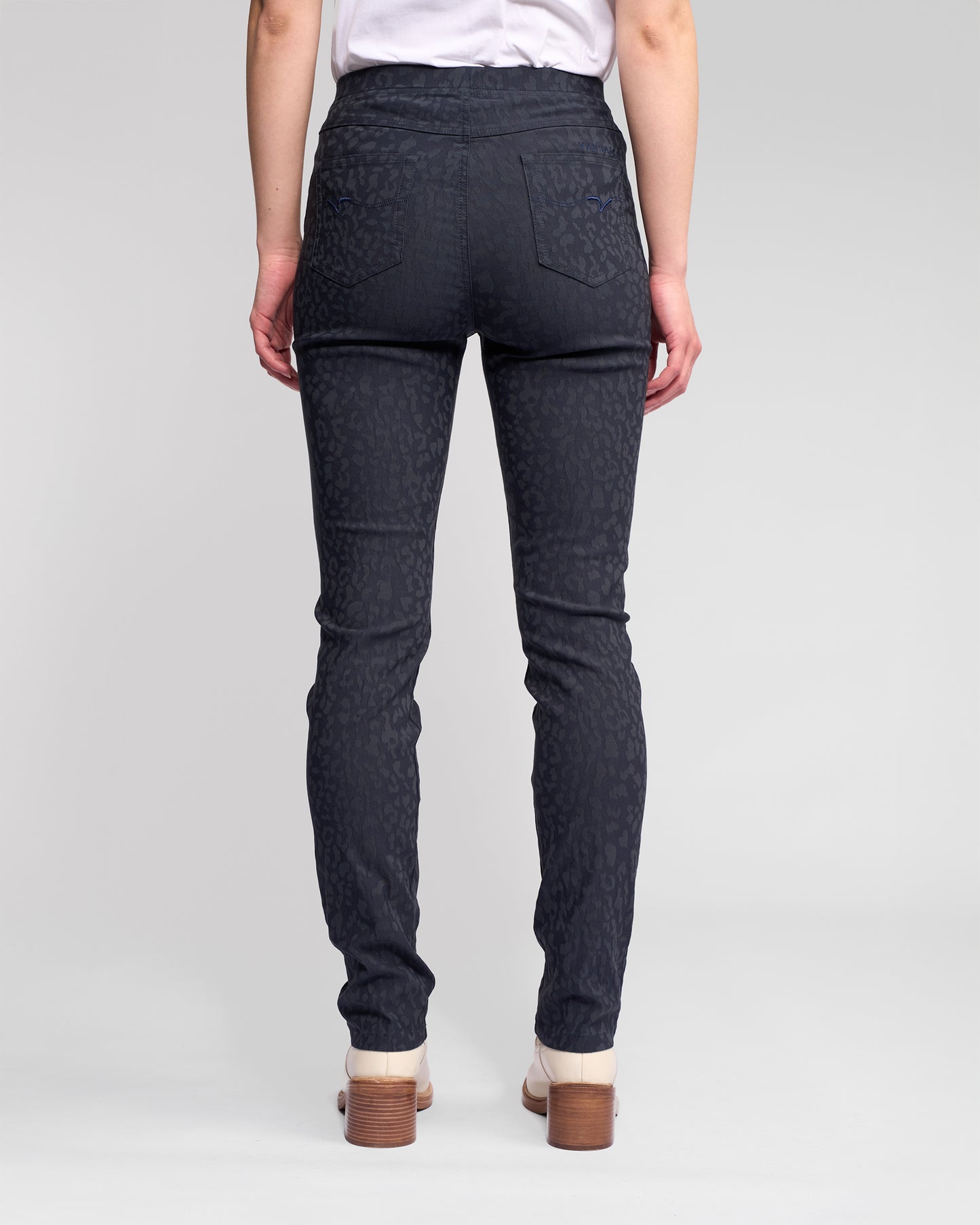 Bay Embossed Pull On - 234AF - Navy