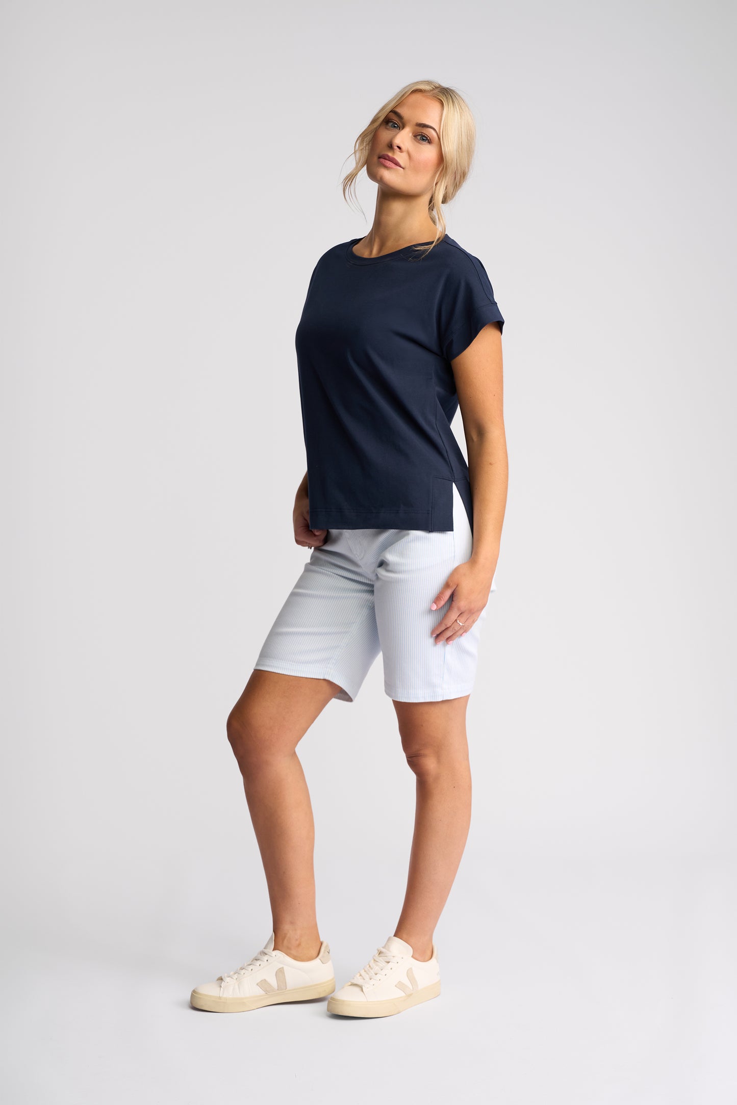 4363 - Thea Top - Ink