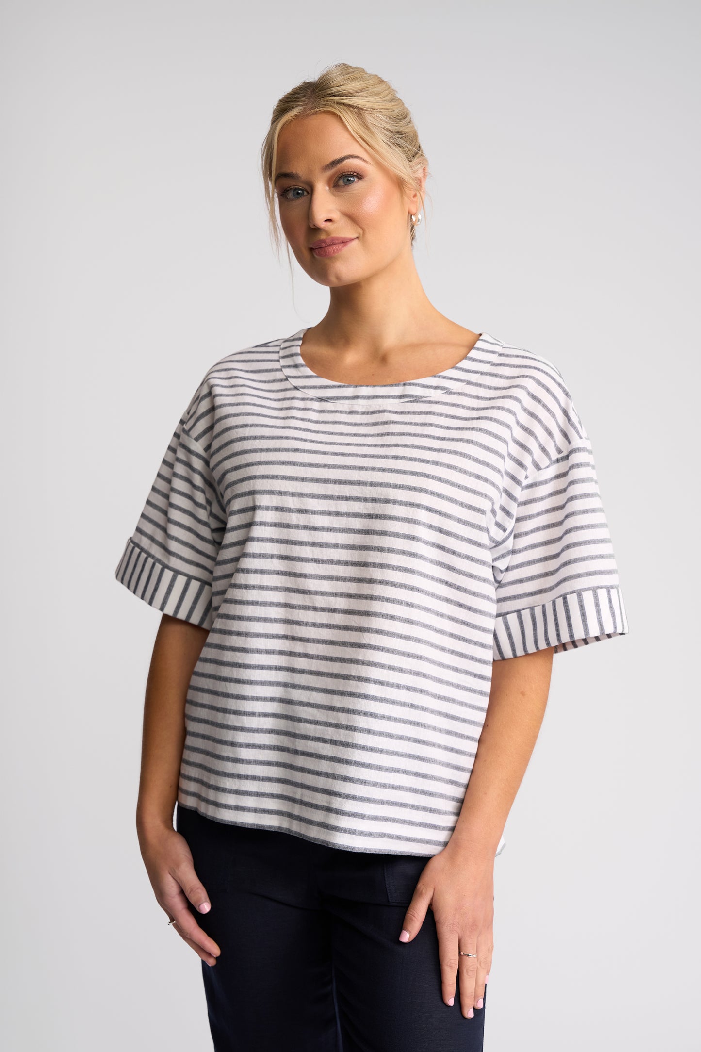 4508 - Optic Top - Black Stripe