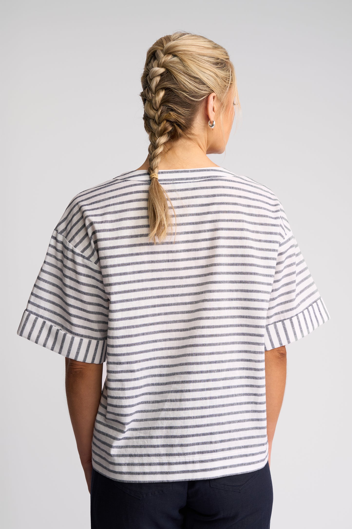 4508 - Optic Top - Black Stripe