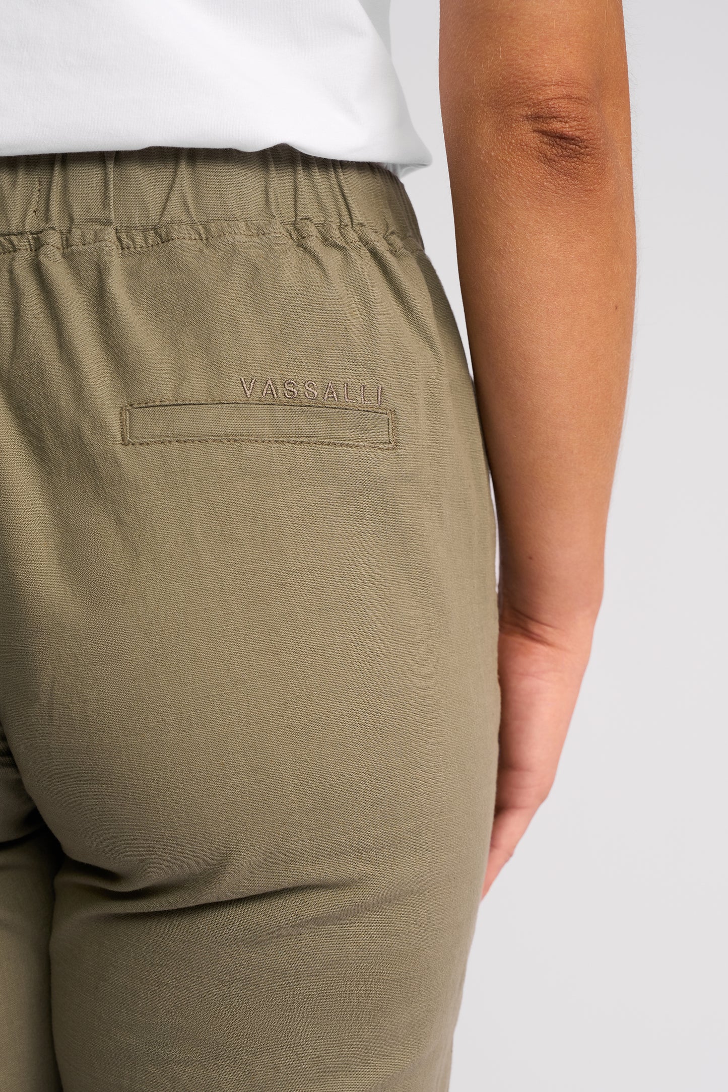 5789N - Drew 3/4 Pant - Army - (Due 2nd Week Aug)