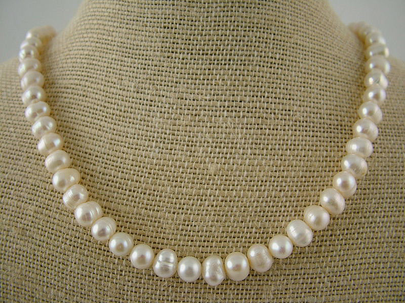 White Round Pearl Necklace - PL0193
